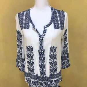 Daniel Rainn pretty top size medium